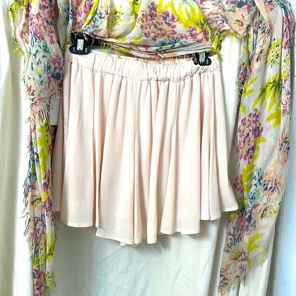 Peach boutique skirt/shorts